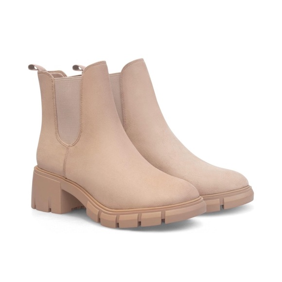 NEW Carcuume Women’s Lug Sole Chelsea Platform Boot Size 9.5 - Picture 2 of 11